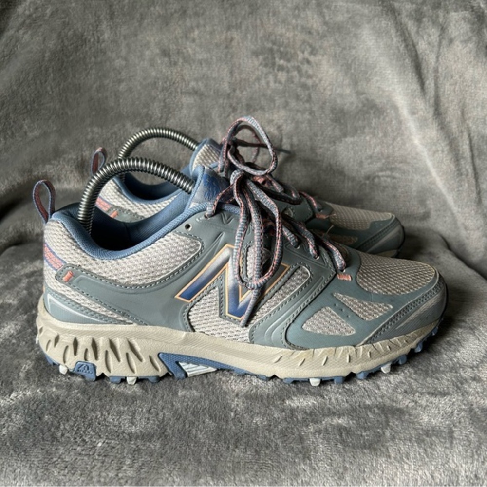 New Balance All Terrain Shoes Sneakers Womens 7.5 Blue‎ Grey Lace Up Wte412A3